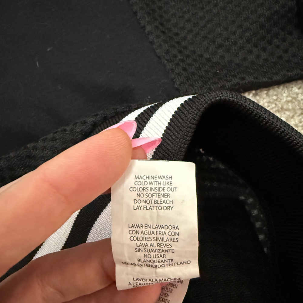 Fabletics x Demi Lovato - Black Mesh Maren Cropped Hoodie Top - size Medium - Picture 11 of 11